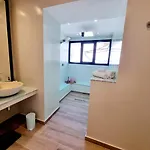 Stazzo Il Ginepro Piscina Condivisa Lägenhet