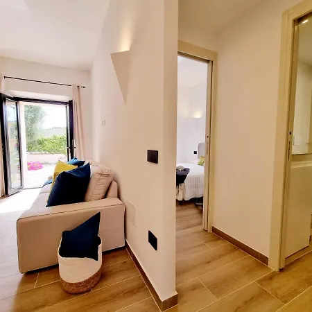 Stazzo San Teodoro Il Ginepro Piscina Condivisa Apartament *