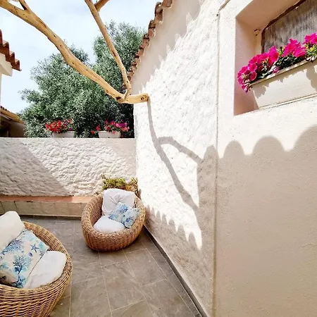 Stazzo San Teodoro Il Ginepro Piscina Condivisa Apartment *