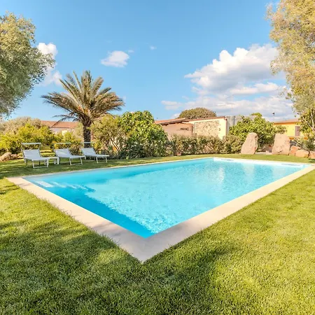 Stazzo Il Ginepro Piscina Condivisa Daire *